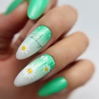 Dancing Daisy Nail Stickers